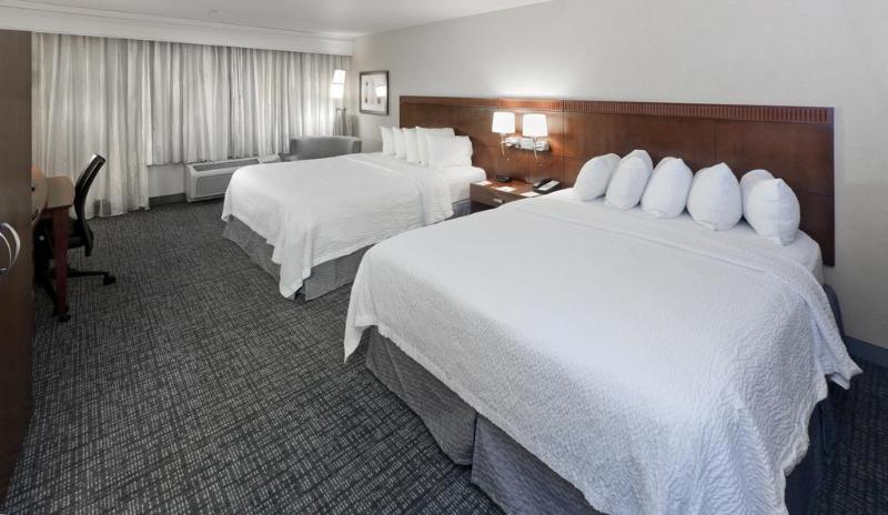 Hotel Courtyard By Marriott Ontario Rancho Cucamonga Exterior foto